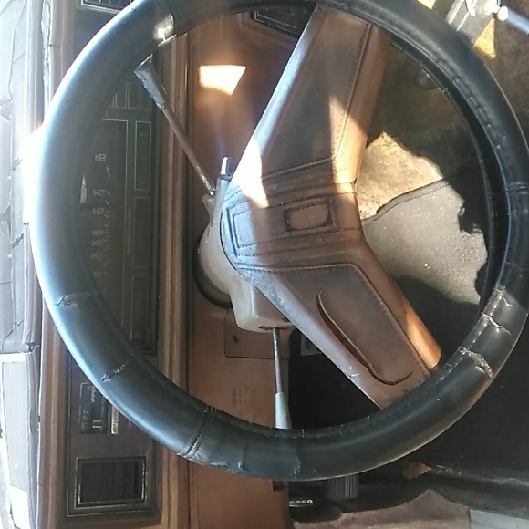 1984 4d Cutlass Supreme Sudan - Picture 6 of 8